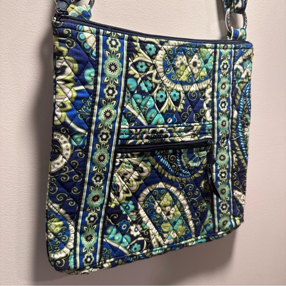 Vera Bradley Rhythm & Blues Aqua Green Hipster Crossbody Bag Retired Paisley EUC - Picture 8 of 15